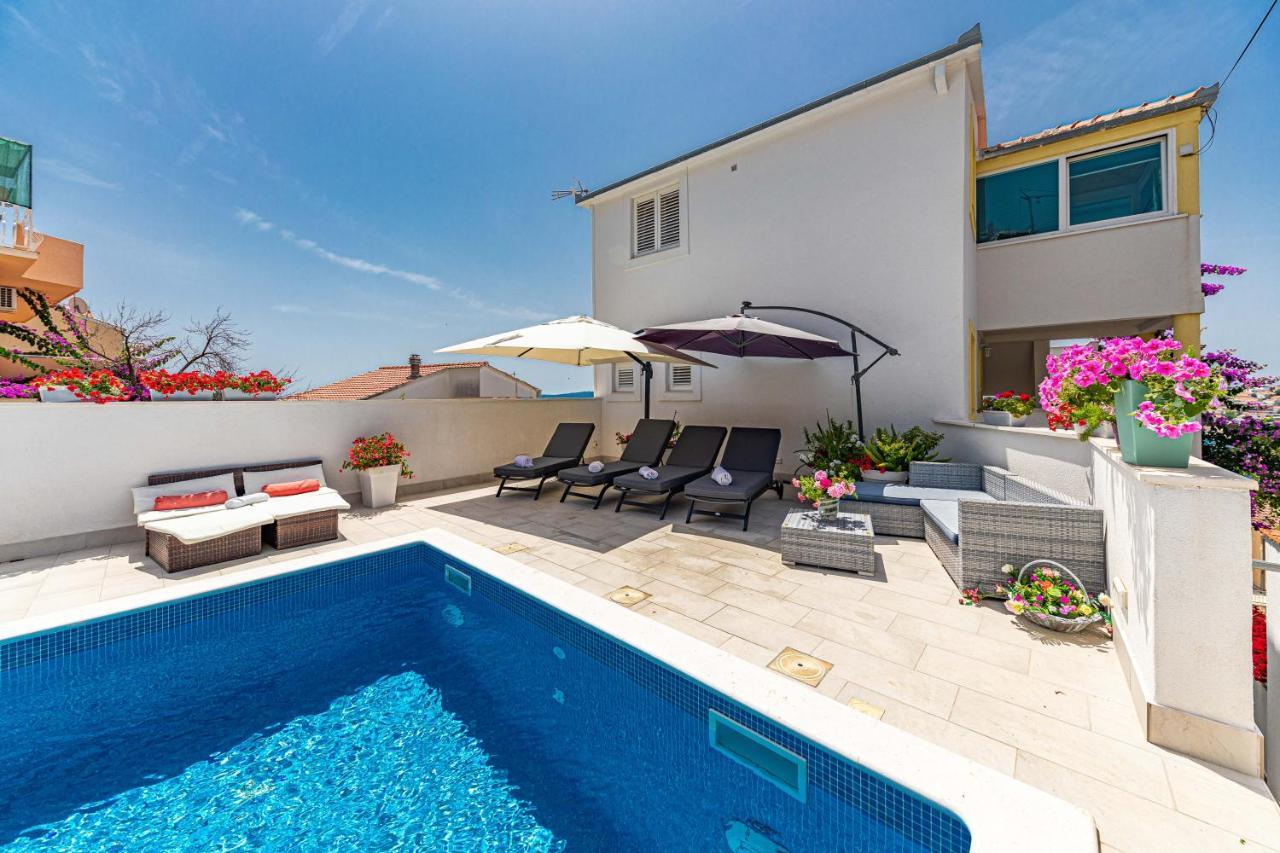 Apartments Villa Nea Leona Trogir Exteriér fotografie