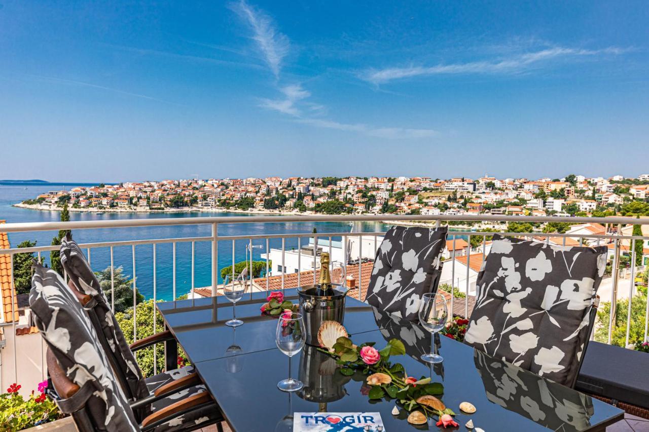 Apartments Villa Nea Leona Trogir Exteriér fotografie
