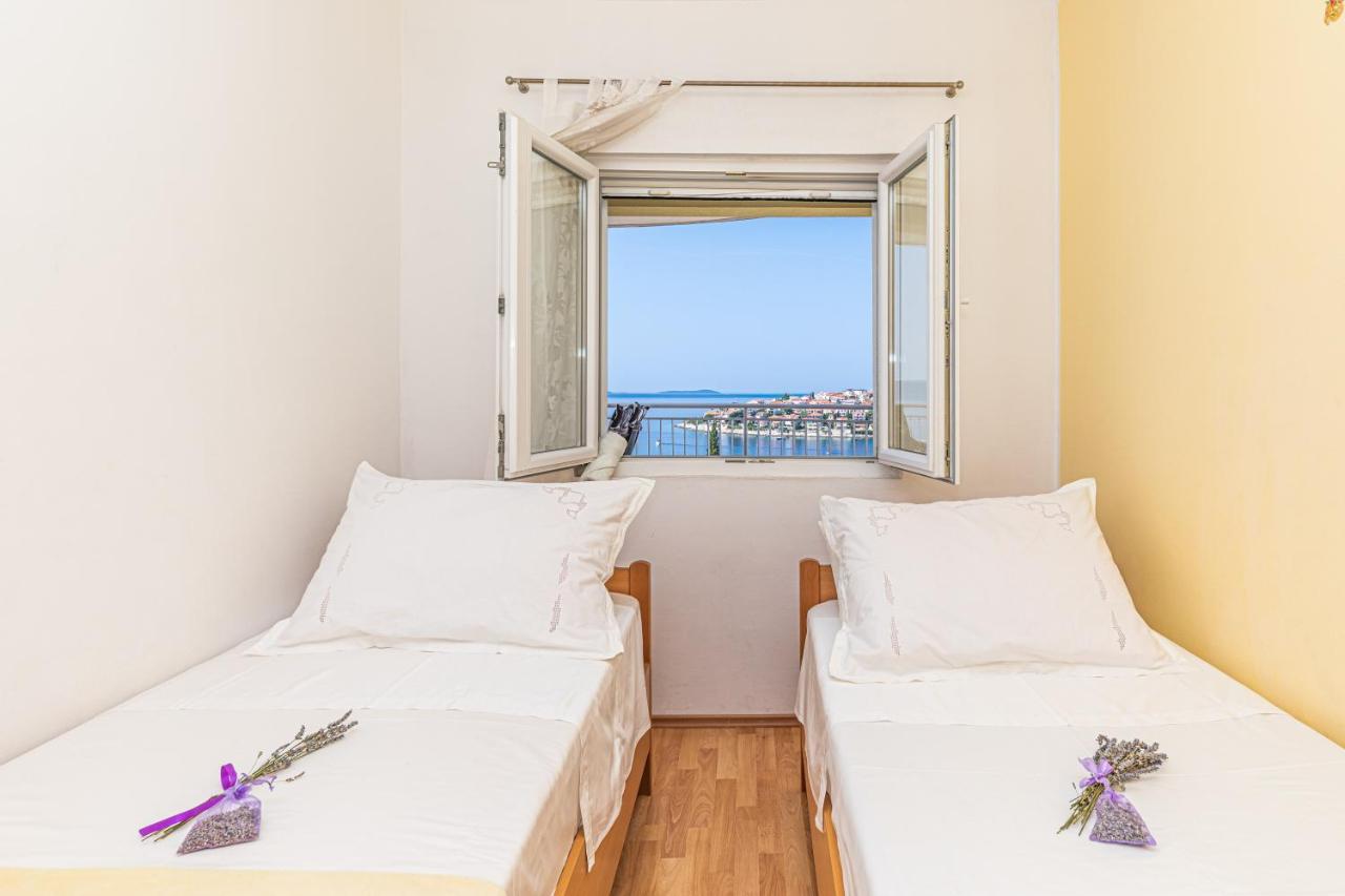 Apartments Villa Nea Leona Trogir Exteriér fotografie