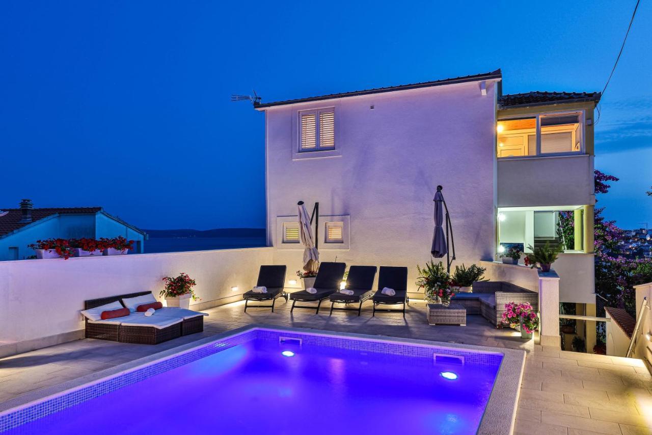 Apartments Villa Nea Leona Trogir Exteriér fotografie