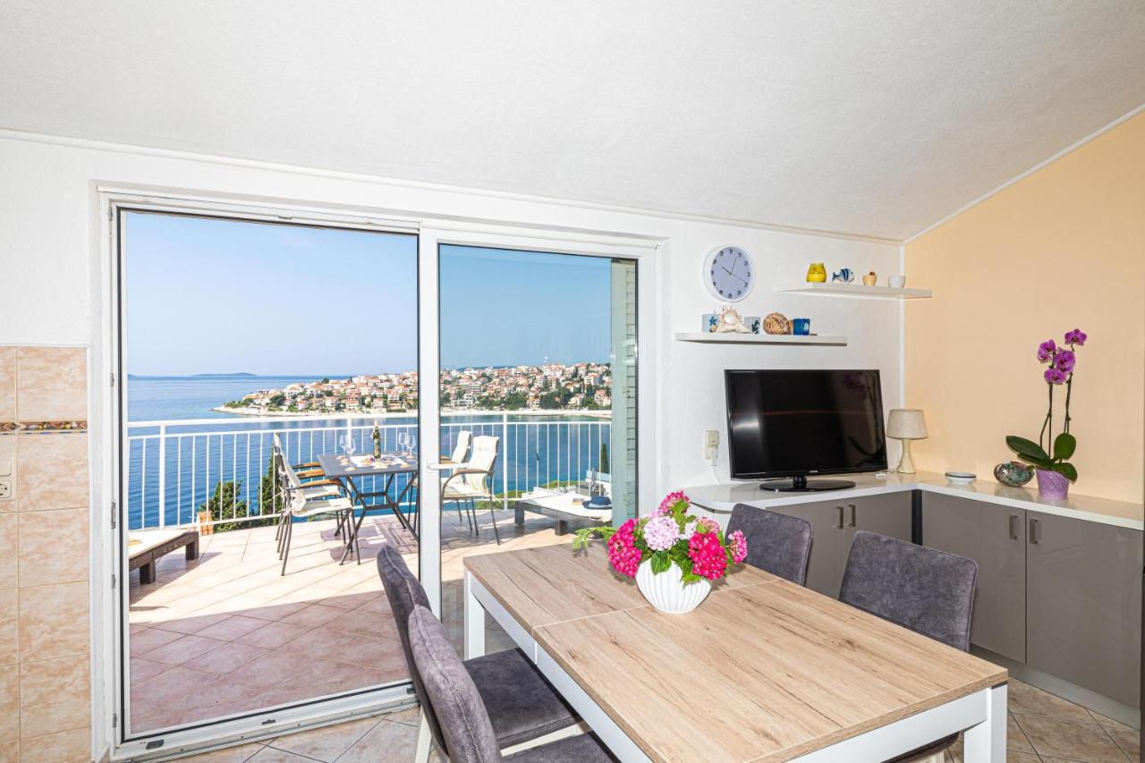 Apartments Villa Nea Leona Trogir Exteriér fotografie