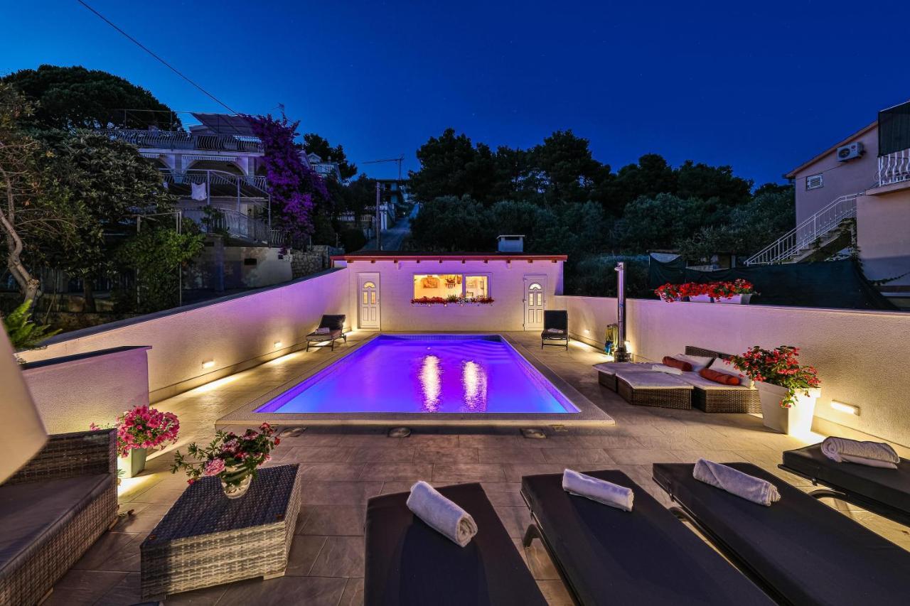 Apartments Villa Nea Leona Trogir Exteriér fotografie